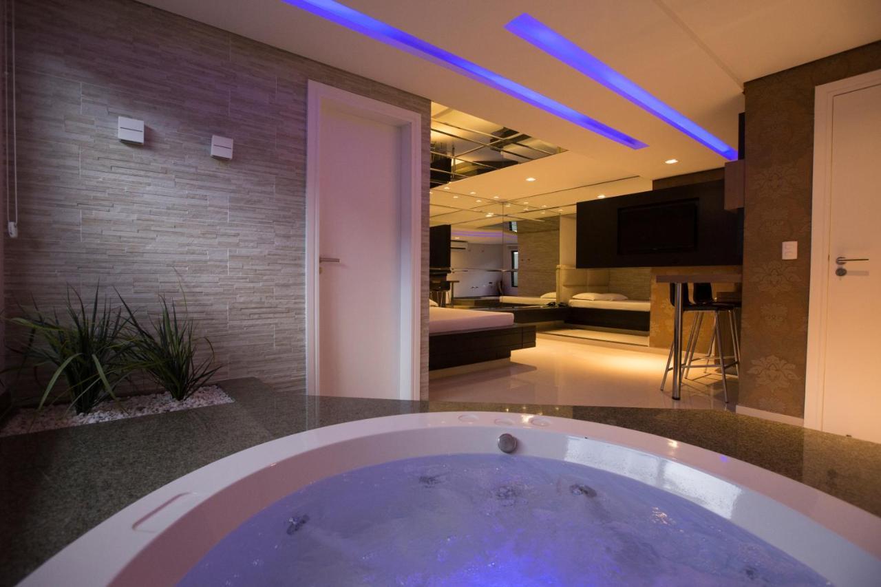 Poeme Motel By Drops Сан-Жозе-дус-Пиньяйс Экстерьер фото