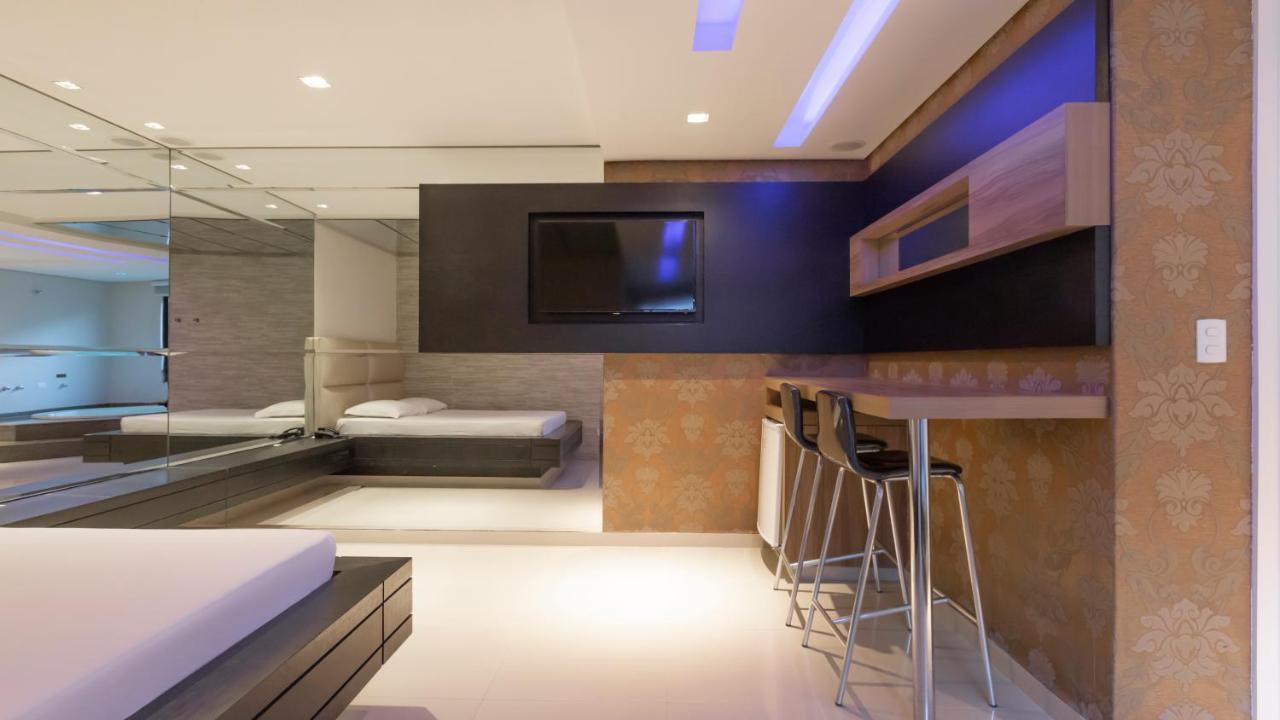 Poeme Motel By Drops Сан-Жозе-дус-Пиньяйс Экстерьер фото
