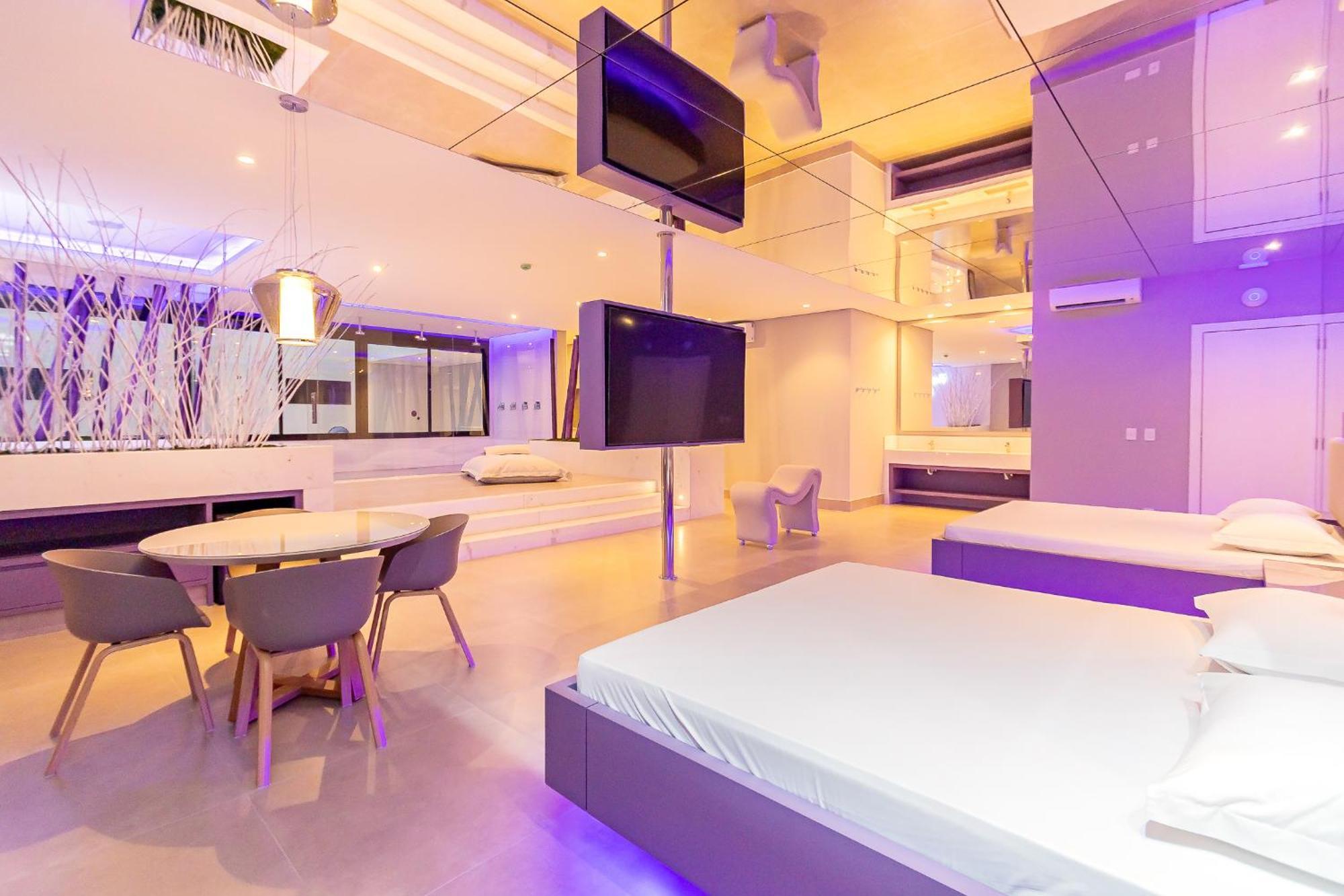 Poeme Motel By Drops Сан-Жозе-дус-Пиньяйс Экстерьер фото